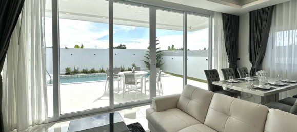 3 bedrooms Villa in Pattaya, Thailand No. 62989 5