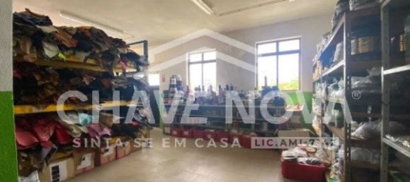 3200m² Warehouse in Sao Joao da Madeira, Portugal No. 63430 8