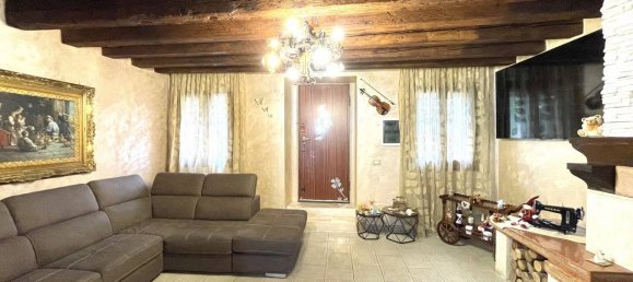 3 bedrooms House in Malo, Italy No. 333956 14