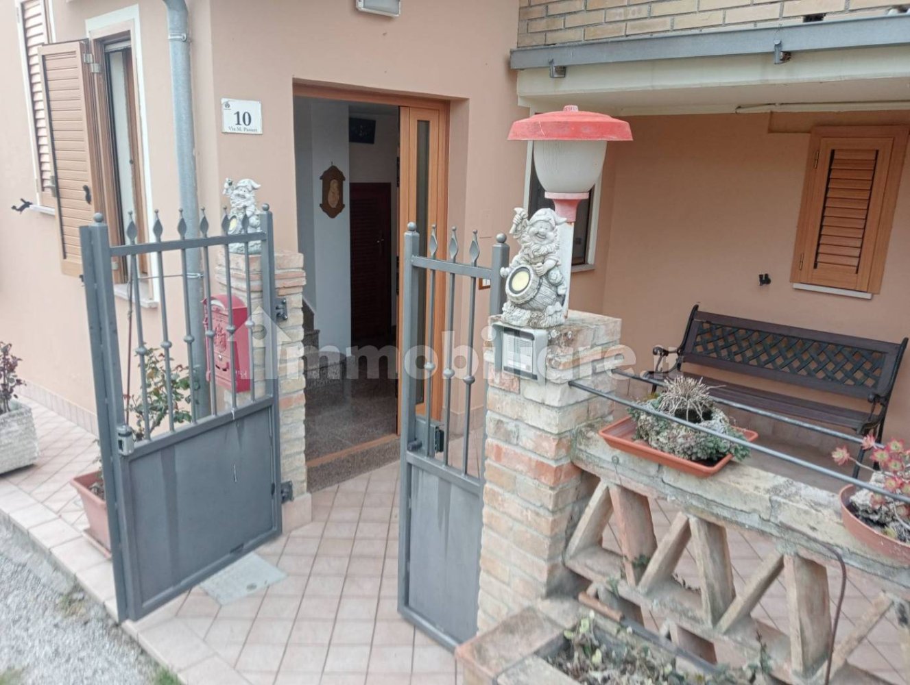 3 bedrooms Apartment in Teramo, Italy No. 341353