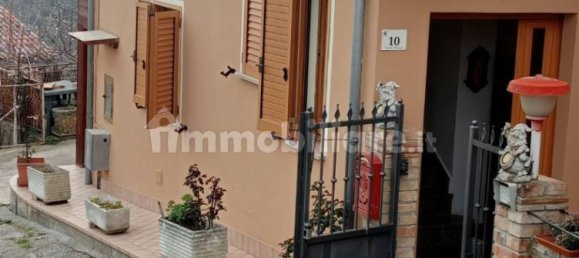 3 bedrooms Apartment in Teramo, Italy No. 341353 3