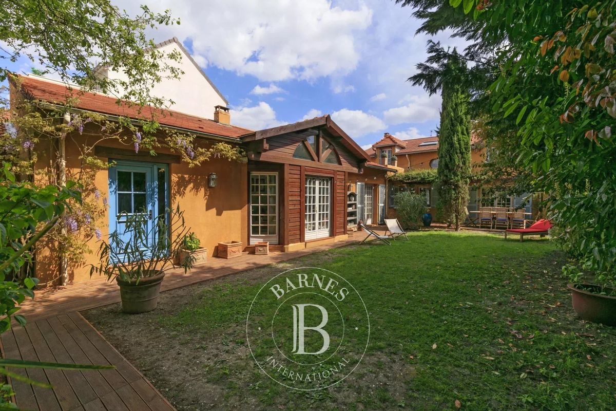 4 Schlafzimmer Haus in Nanterre, France, Nr. 352032