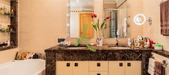 5 Schlafzimmer Haus in Lagoa, Portugal, Nr. 123241 20