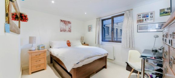 Apartamento de 3 dormitorios en Isle Of Dogs, United Kingdom No. 4325 2