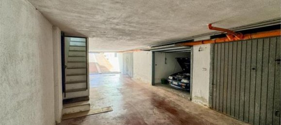  Garage in Parabita, Italy No. 381107 4