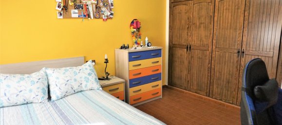 Casa de 5 dormitorios en Sayalonga, Spain No. 41948 41