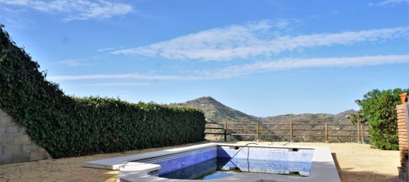 Casa de 5 dormitorios en Sayalonga, Spain No. 41948 3