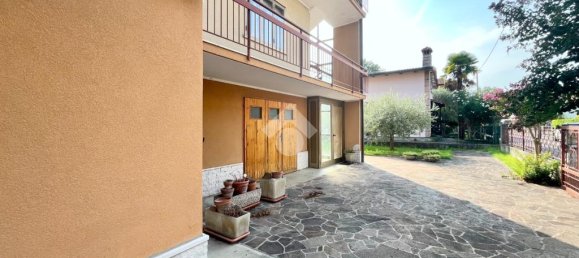 2 bedrooms House in Udine, Italy No. 329401 15