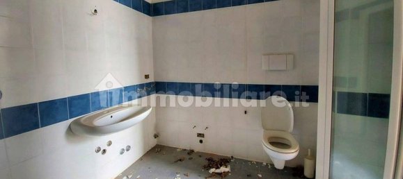 Imóvel comercial em Laveno-Mombello, Italy 5423 m² N.º 317740 2