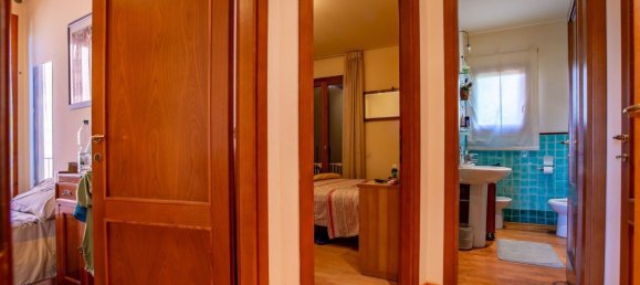 4غرفة شقة في Siena, Italy رقم 286107 9