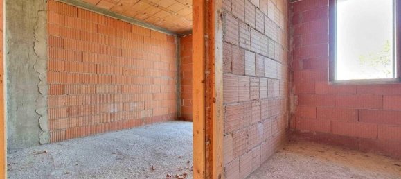 8 rooms Villa in Camaiore, Italy No. 25943 14