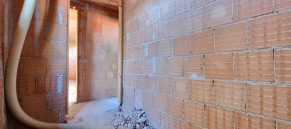 8 rooms Villa in Camaiore, Italy No. 25943 10