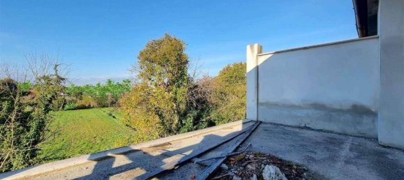 8 rooms Villa in Camaiore, Italy No. 25943 19