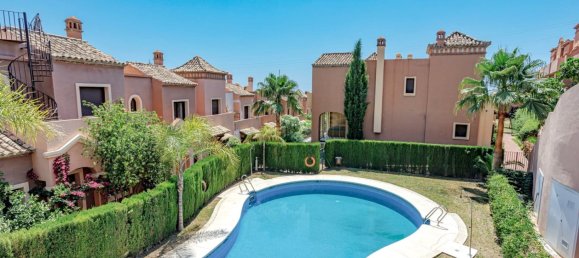Villa T3 em Estepona, Spain N.º 178381 2