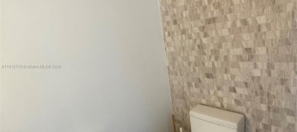 1 dormitorio propiedad comercial en venta en Miami, Miami-Dade, Florida, USA № 614243 13