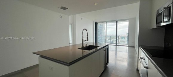 1 dormitorio propiedad comercial en venta en Miami, Miami-Dade, Florida, USA № 614243 7