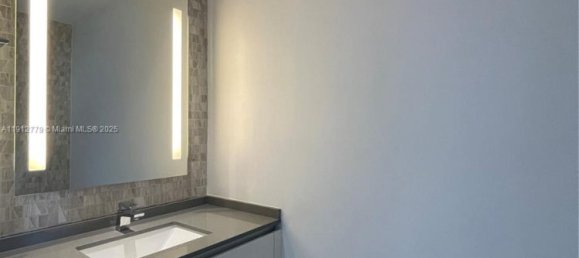 1 dormitorio propiedad comercial en venta en Miami, Miami-Dade, Florida, USA № 614243 12