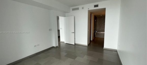 1 dormitorio propiedad comercial en venta en Miami, Miami-Dade, Florida, USA № 614243 16