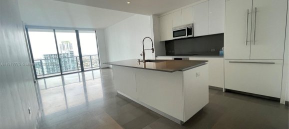 1 dormitorio propiedad comercial en venta en Miami, Miami-Dade, Florida, USA № 614243 5