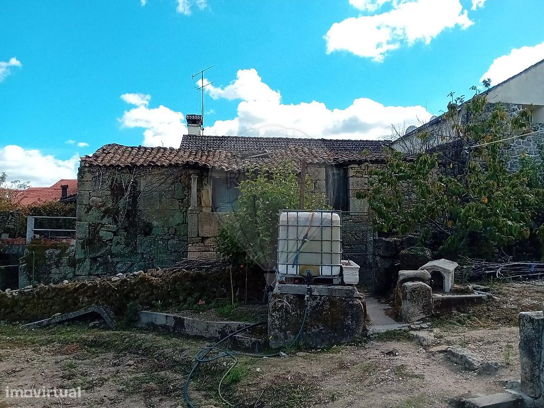 3 bedrooms House in Sernancelhe, Portugal No. 184273