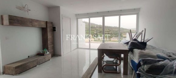 2 bedrooms Penthouse in Burmarrad, Malta No. 8353 4