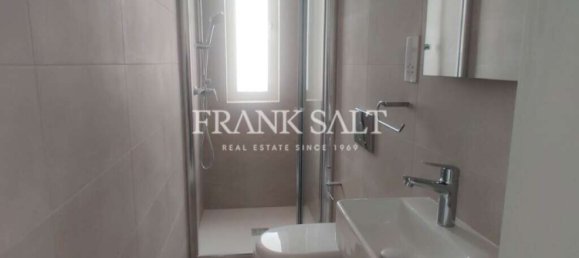 2 bedrooms Penthouse in Burmarrad, Malta No. 8353 15