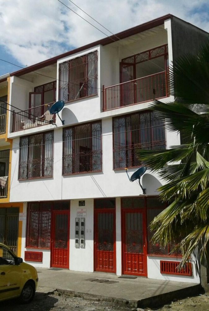 Дом с 4 спальнями в Мета, Колумбия № 1206