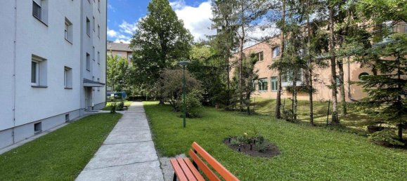 2 rooms Apartment in Schwechat, Austria No. 16408 4