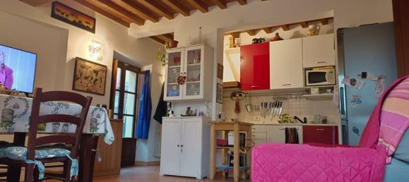 2-Zimmer Wohnung in Prato, Italy, Nr. 40324 6