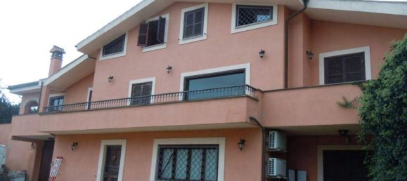 7 rooms Apartment in Castelnuovo di Porto, Italy No. 14539 3