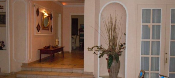 7 rooms Apartment in Castelnuovo di Porto, Italy No. 14539 9