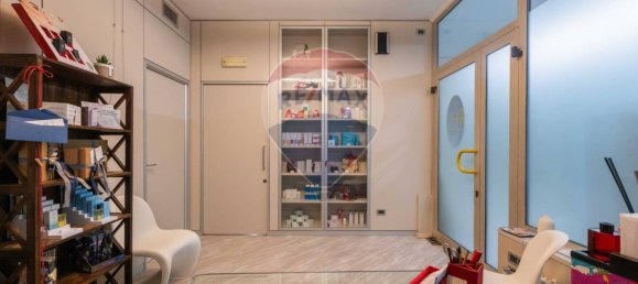 5-Zimmer Gewerbliche Immobilie in Osio Sotto, Italy, Nr. 341864 19