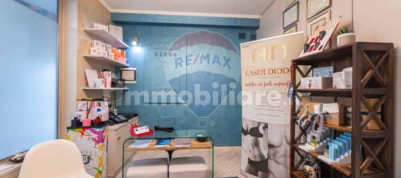 5-Zimmer Gewerbliche Immobilie in Osio Sotto, Italy, Nr. 341864 16