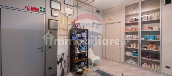 5-Zimmer Gewerbliche Immobilie in Osio Sotto, Italy, Nr. 341864 18