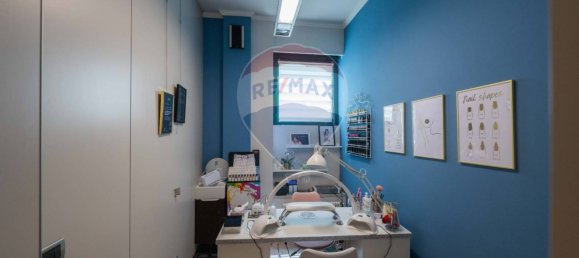 5-Zimmer Gewerbliche Immobilie in Osio Sotto, Italy, Nr. 341864 7