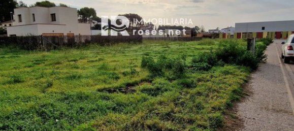 561m² Land in Garriguella, Spain No. 73530 21