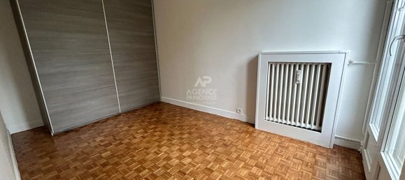 Квартира с 2 спальнями в Пуасси, Франция № 165056 11