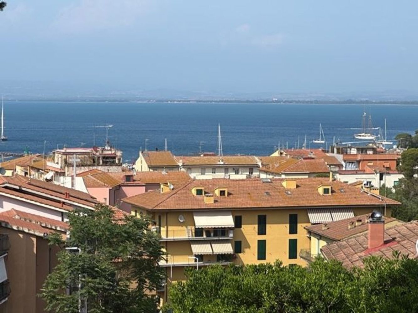 5 rooms Apartment in Monte Argentario, Italy No. 161300