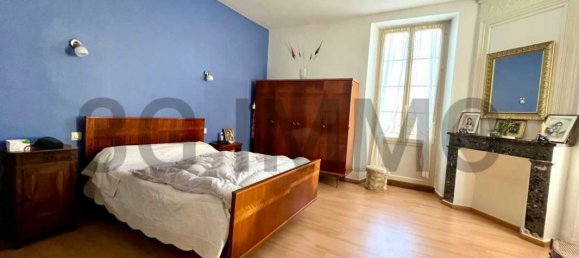 Casa de 5 dormitorios en Bazas, France No. 190209 7