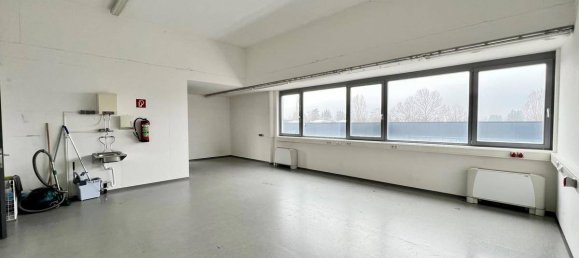 357m² Office in Dornbirn, Austria No. 6852 9