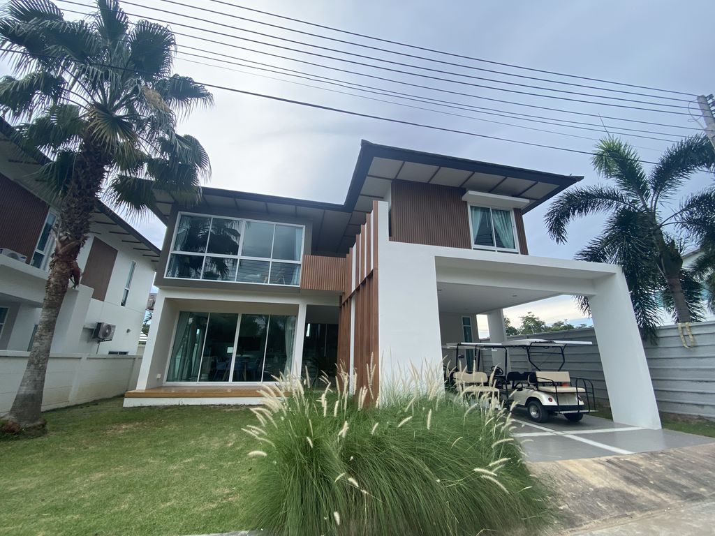 3 bedrooms Cafe / restaurant in Pattaya, Thailand No. 11955