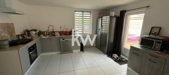 Casa de 4 dormitorios en Tully, France No. 161064 2