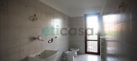 4-Zimmer Villa in Rottofreno, Italy, Nr. 129772 11