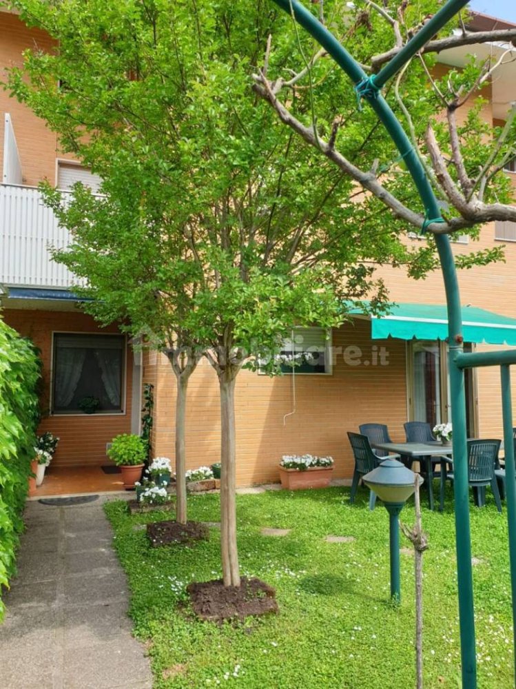 3 Schlafzimmer Villa in Udine, Italy, Nr. 160575