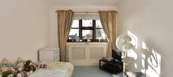 4 bedrooms House in Essex, United Kingdom No. 4091 9