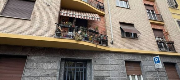 6 rooms Apartment in Asti, Italy No. 208093 2