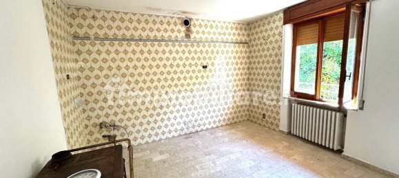 Villa T5 em Casina, Italy N.º 323324 3