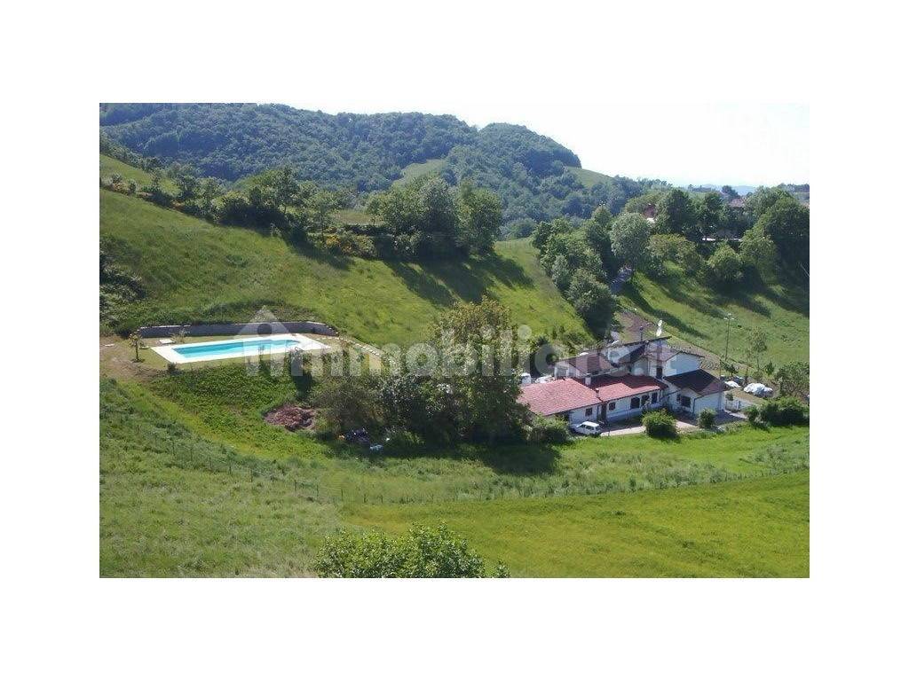 Villa T5 em Casina, Italy N.º 323324