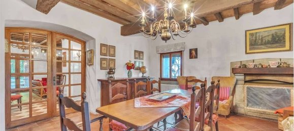 8 bedrooms House in Campogalliano, Italy No. 302468 16