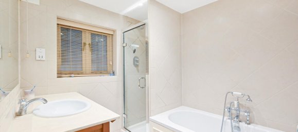 5 bedrooms Apartment in London, United Kingdom No. 13975 10